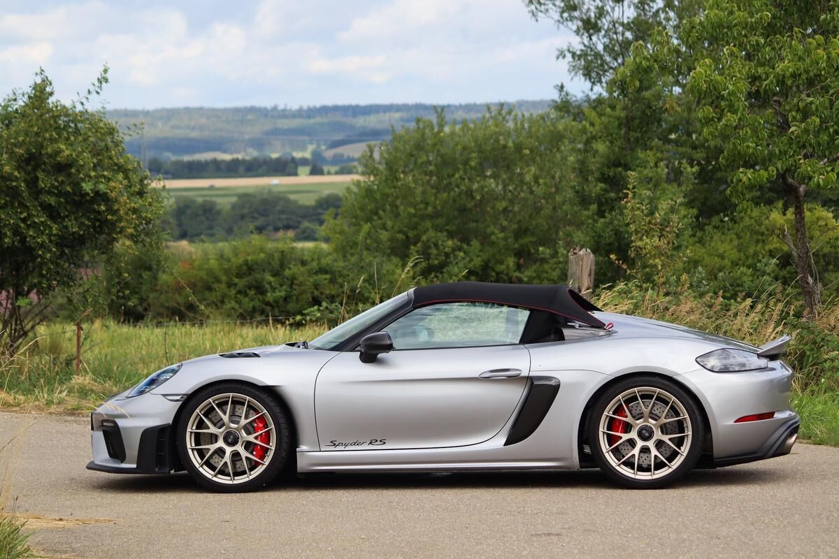 d_porsche_s_718_boxster_spyder_rs_sideview
